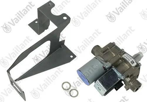 Vaillant Gasarmatur mit befestigter Halterung und zwei runden Dichtungen. Gerät mit elektrischer Komponente und Anschluss für Rohrleitungen.